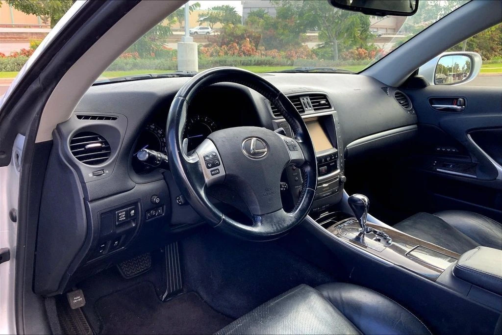 2015 Lexus IS 250 - Photo 12