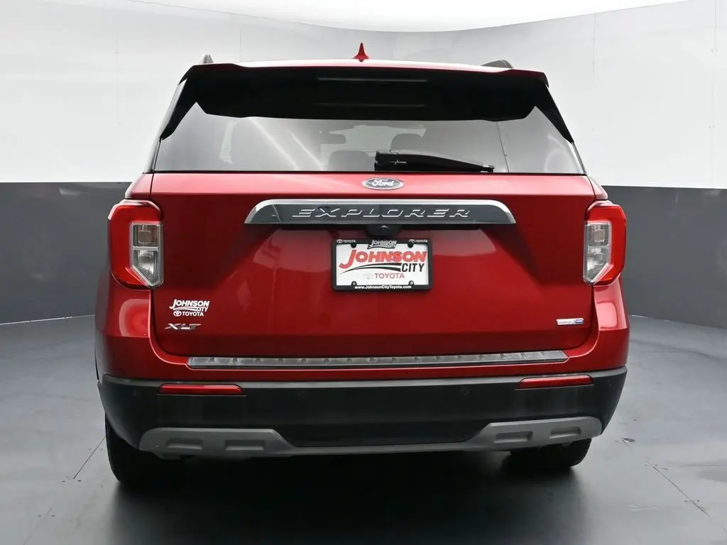 2020 Ford Explorer XLT photo 7