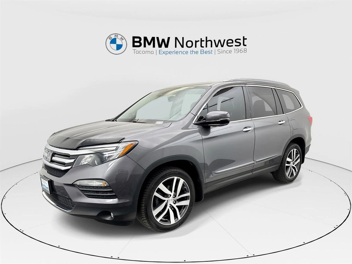 2017 Honda Pilot 4WD Touring's photo