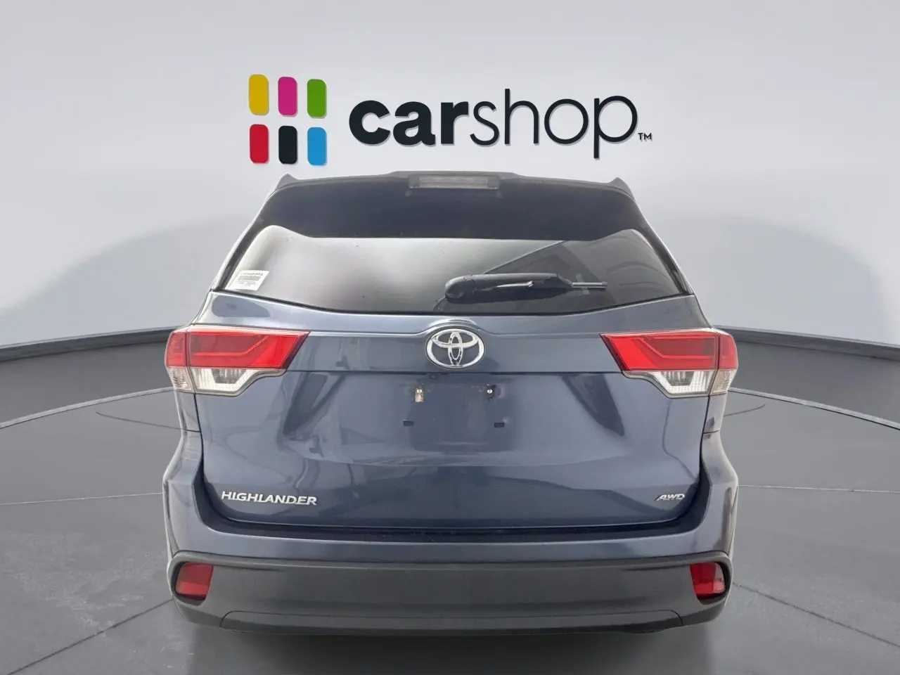 2017 Toyota Highlander LE Plus photo 4