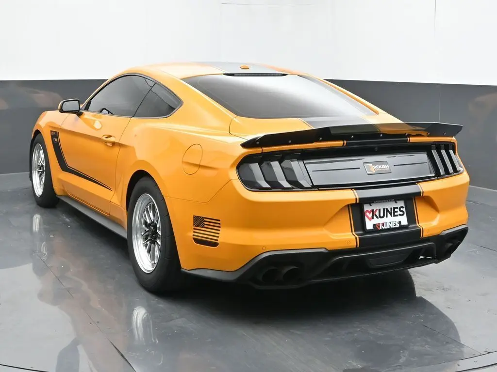 2019 Ford Mustang GT Premium photo 6