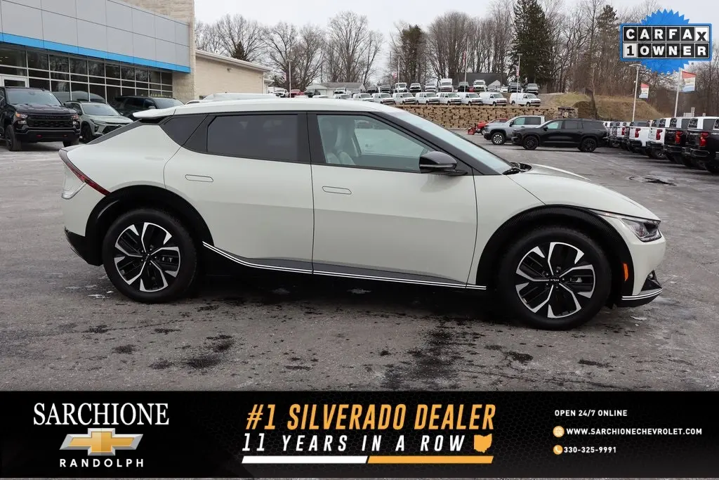 2022 Kia Ev6 Wind's photo