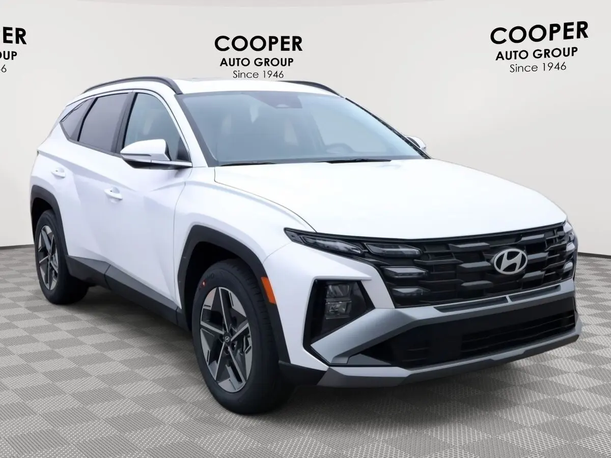 2026 Hyundai Tucson SEL Premium's photo