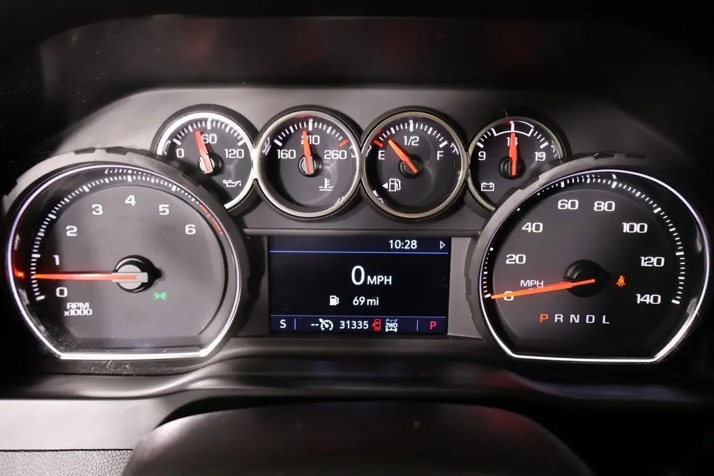 2022 Chevrolet Silverado 1500 RST photo 3