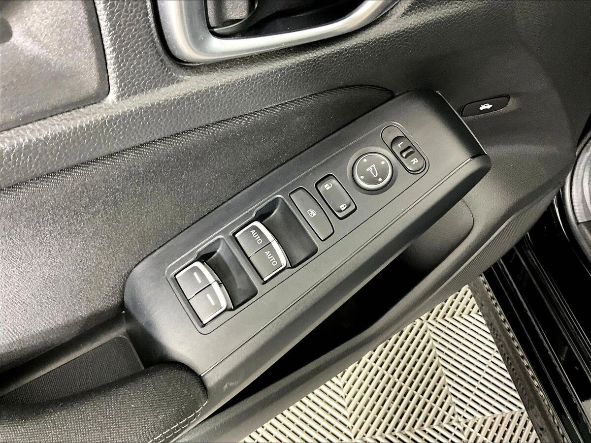 2023 Honda Civic Sport - Photo 38