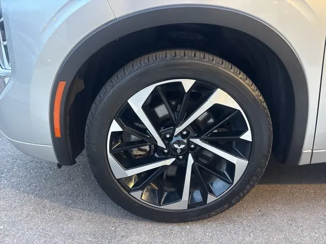 2022 Mitsubishi Outlander SEL GT photo 4