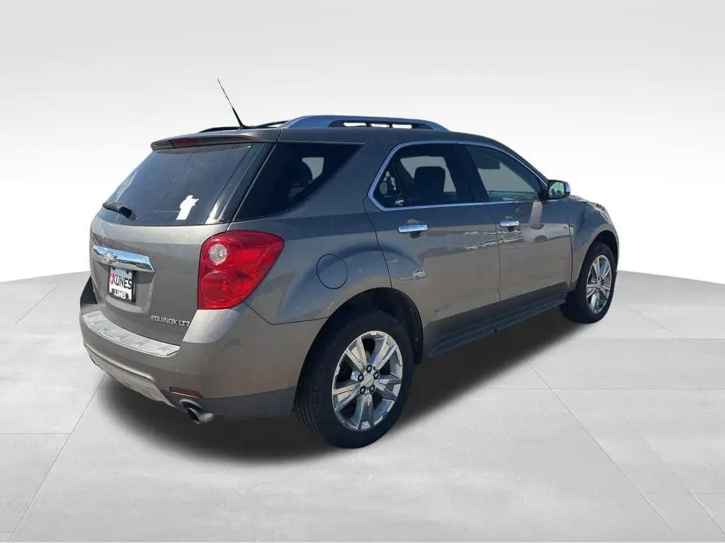 2010 Chevrolet Equinox LTZ photo 4
