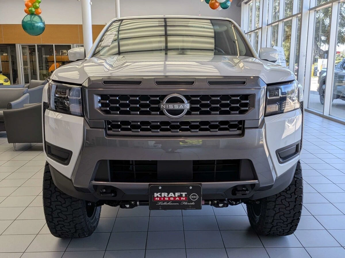 2026 Nissan Frontier SV - Photo 6