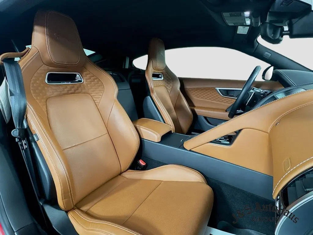 2021 Jaguar F-TYPE P300 photo 30