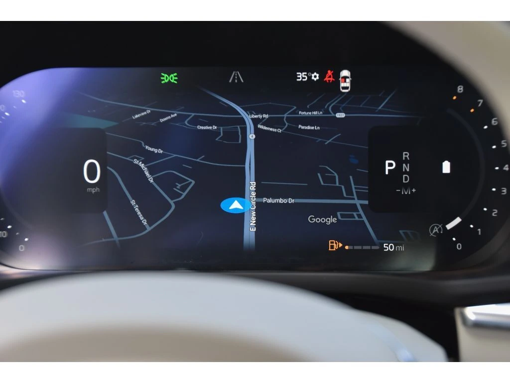 2026 Volvo - image 17