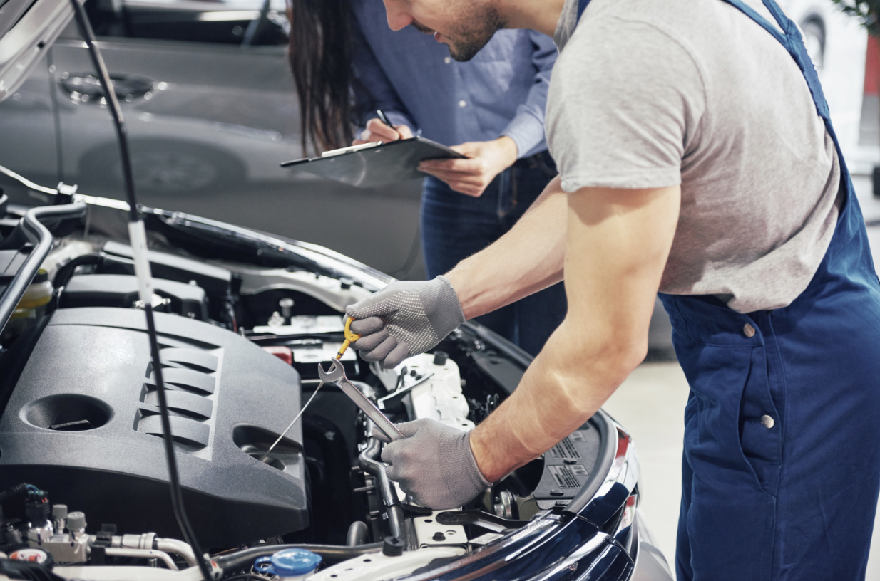 Auto Maintenance in Des Moines Tips for Hot Summer Driving