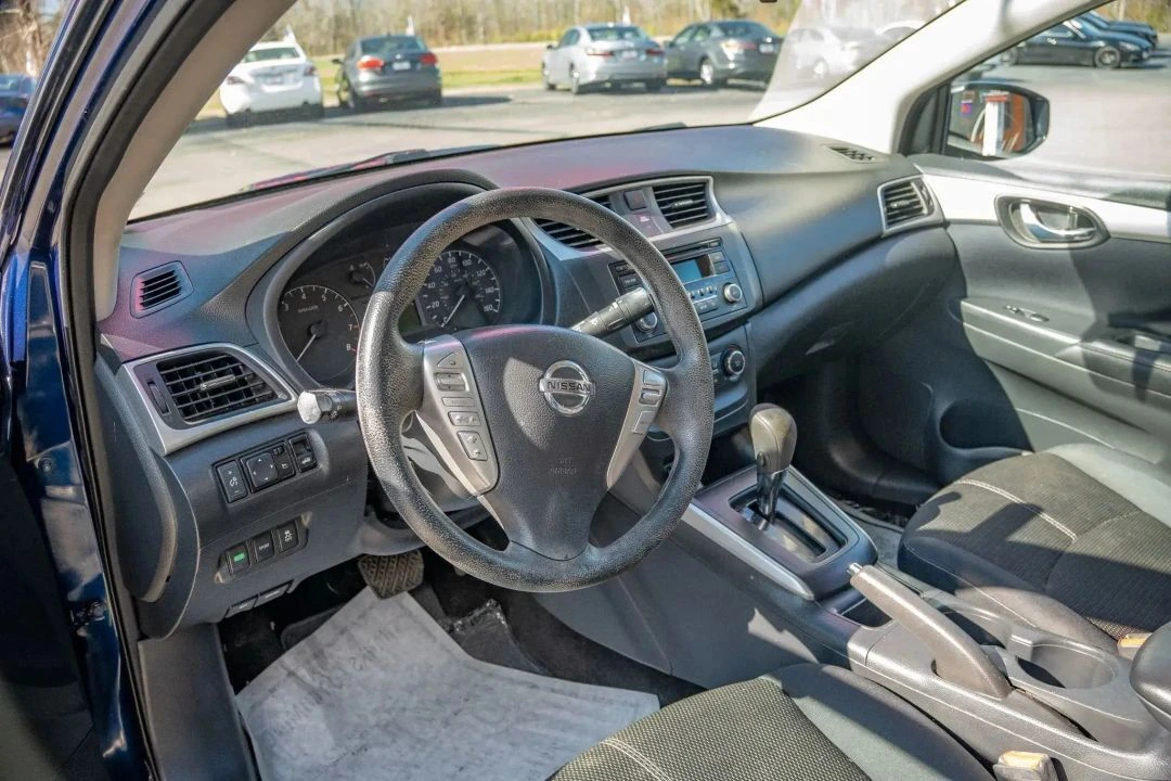 2016 Nissan Sentra S - Photo 19