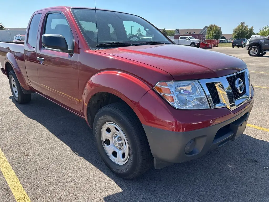 2017 Nissan Frontier S photo 2
