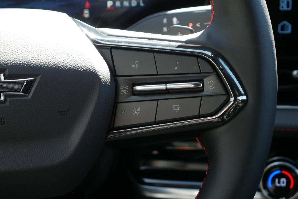 2027 Chevrolet Equinox RS - Photo 19