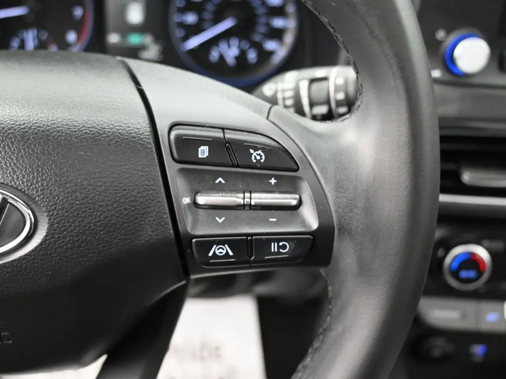 2022 Hyundai Kona SEL N Line photo 16
