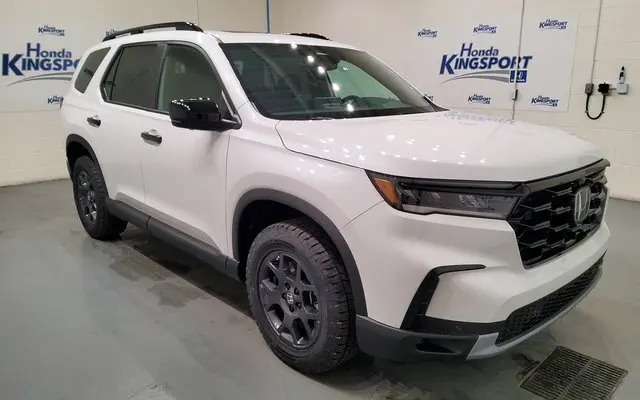 2025 Honda Pilot TrailSport's photo