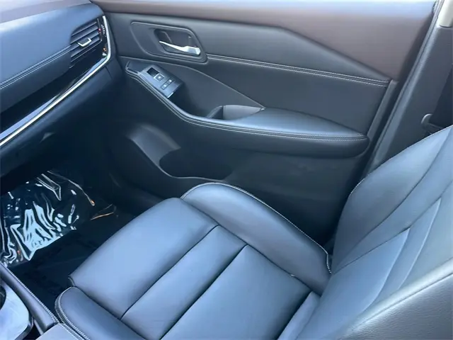 2023 Nissan Rogue SL photo 27
