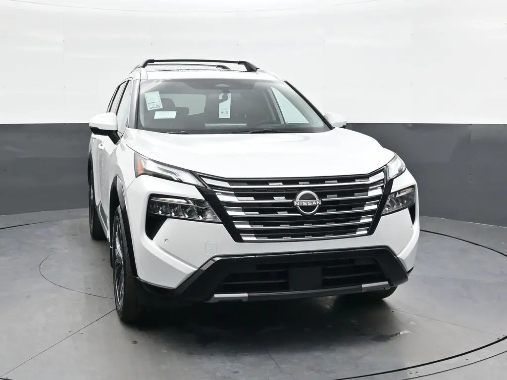 2026 Nissan Rogue Platinum's photo