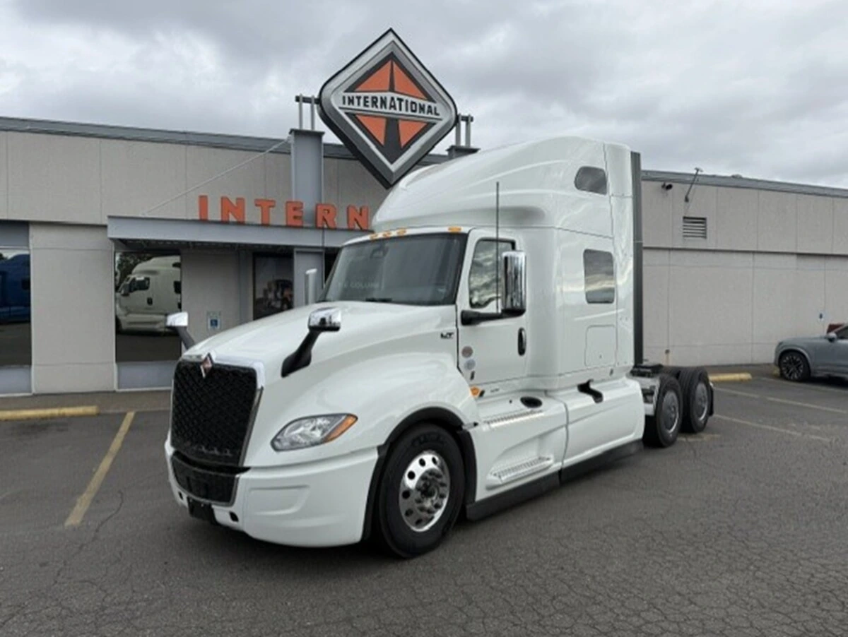2027 International LT