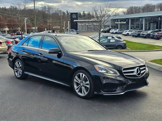 2016 Mercedes-Benz E-Class E350 Sport's photo
