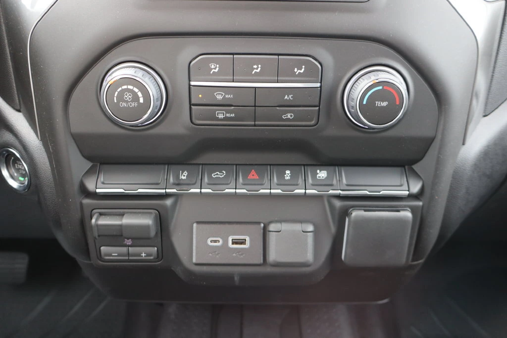 2026 Chevrolet Silverado 2500 HD Custom - Photo 13
