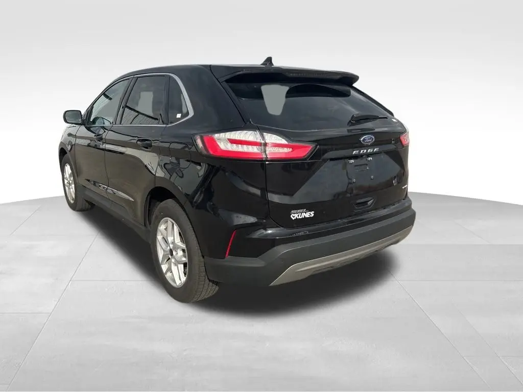 2024 Ford Edge SEL photo 4