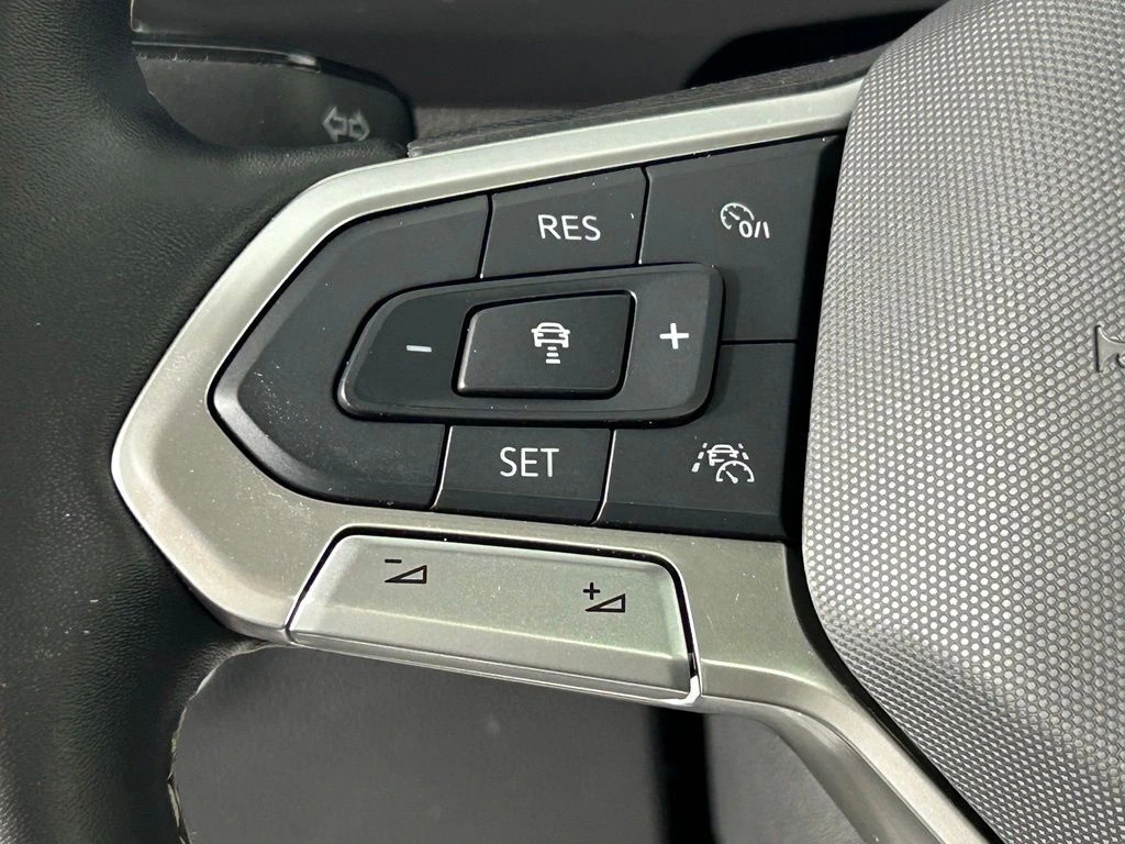 2024 Volkswagen Tiguan SE - Photo 26