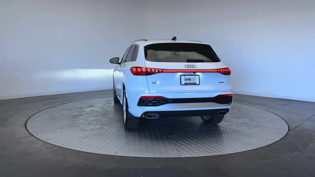2025 Audi Q5 Premium Plus - Photo 7