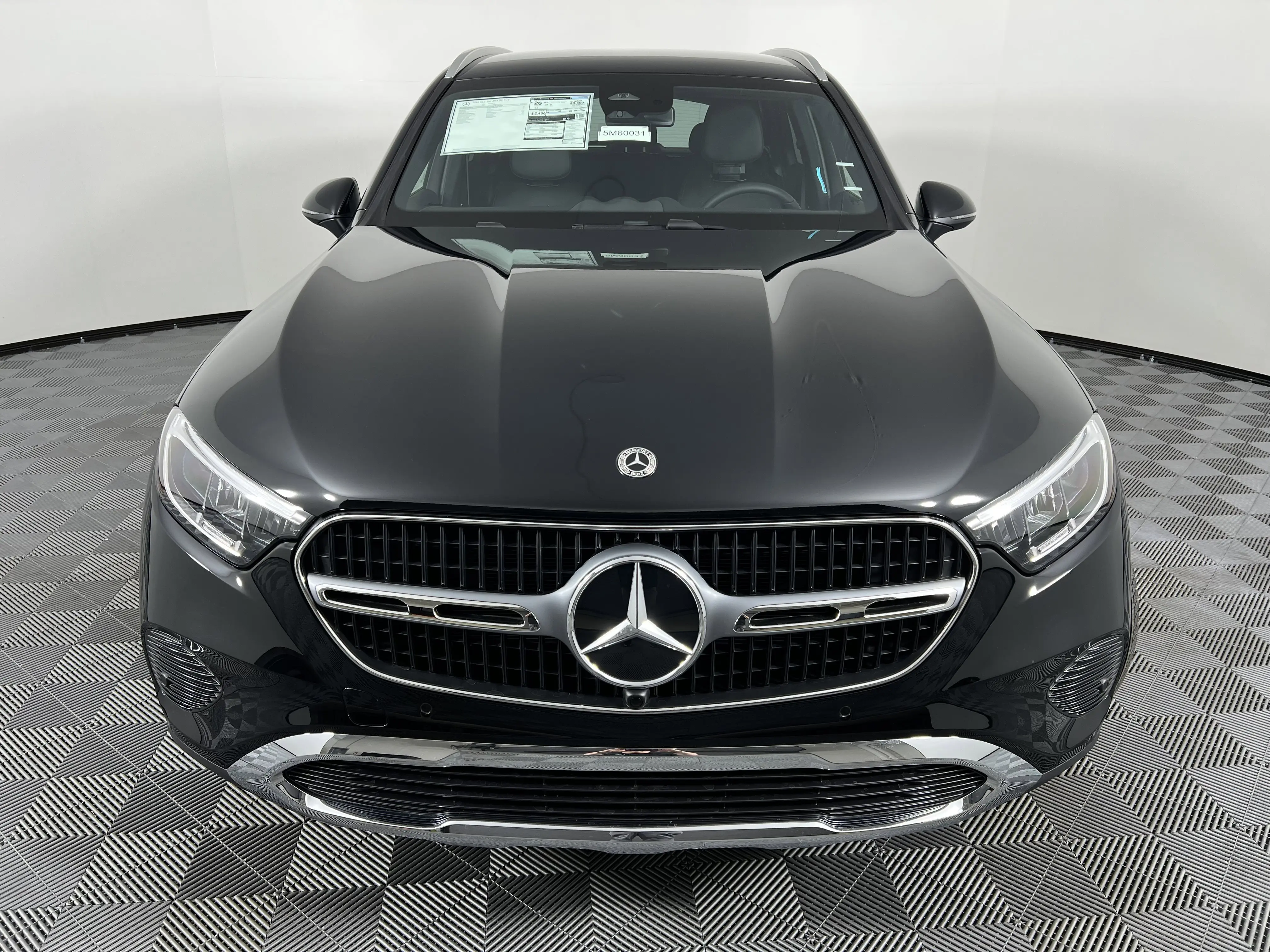 2026 Mercedes Benz GLC 300 4MATIC photo 2