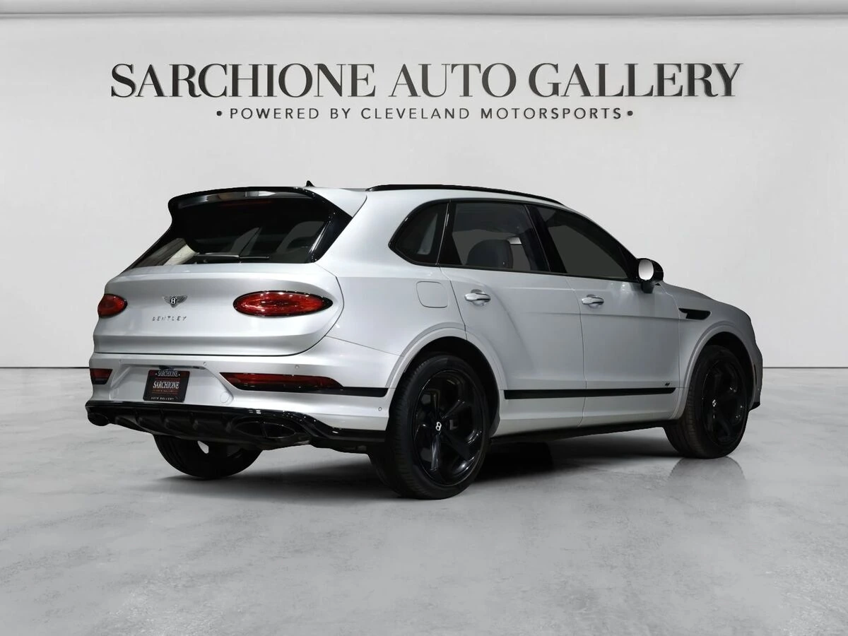 2022 Bentley Bentayga S - Photo 11