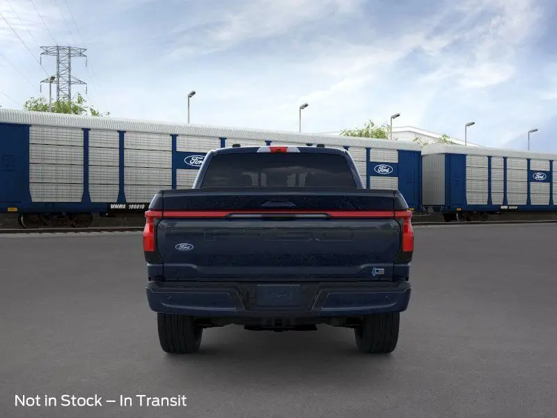 2025 Ford F-150 Lightning Platinum photo 5