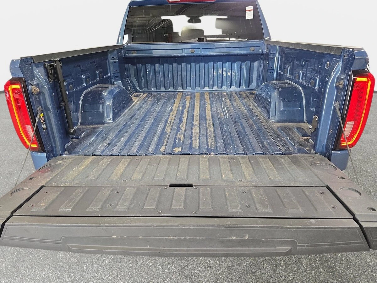 2024 GMC Sierra 1500 SLT - Photo 12