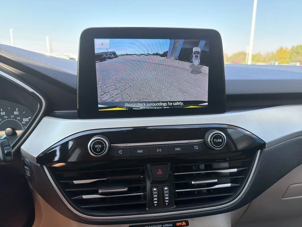 2022 Ford Escape SE photo 23