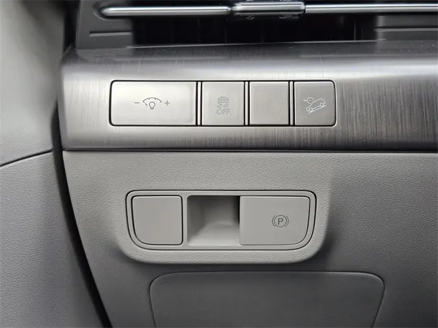 2026 Hyundai Kona SEL photo 20