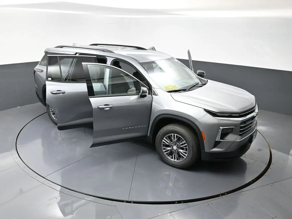 2026 Chevrolet Traverse 2LT photo 46