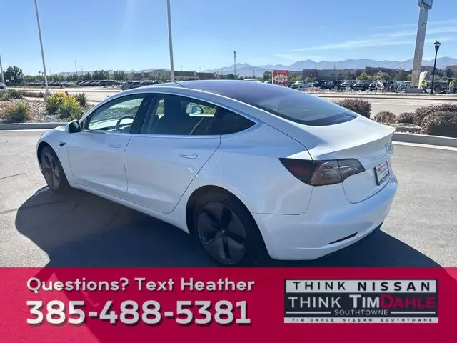 2019 Tesla Model 3 Long Range photo 3
