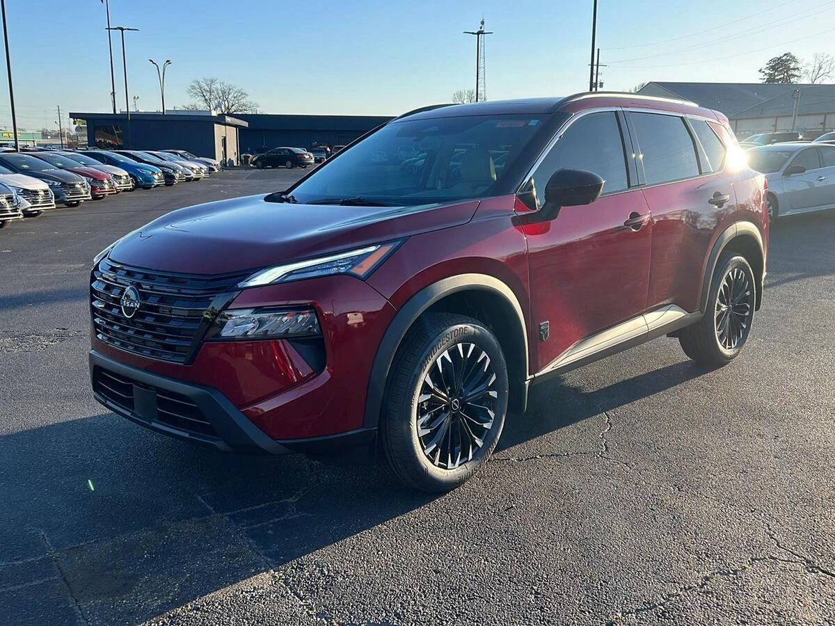 2026 Nissan Rogue Dark Armor's photo