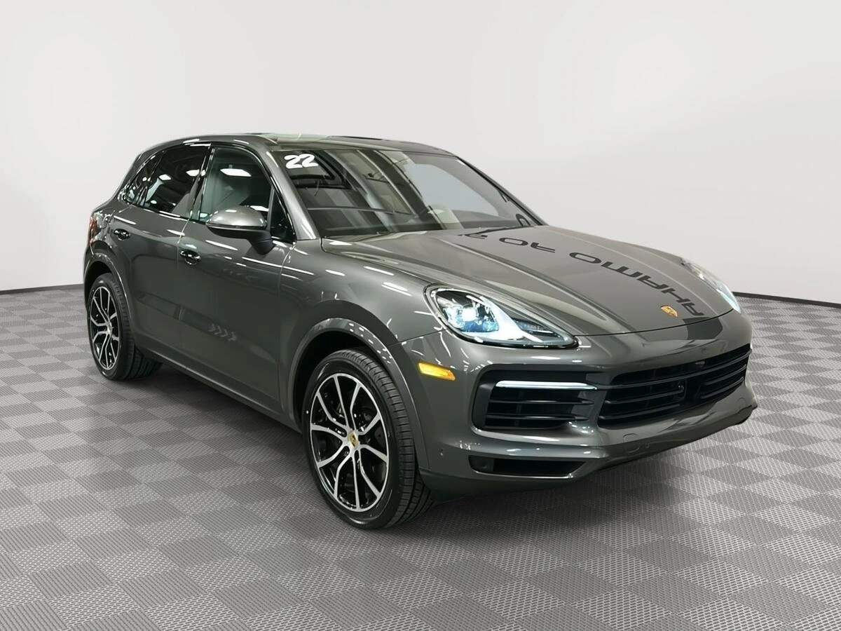 2022 Porsche Cayenne Base
