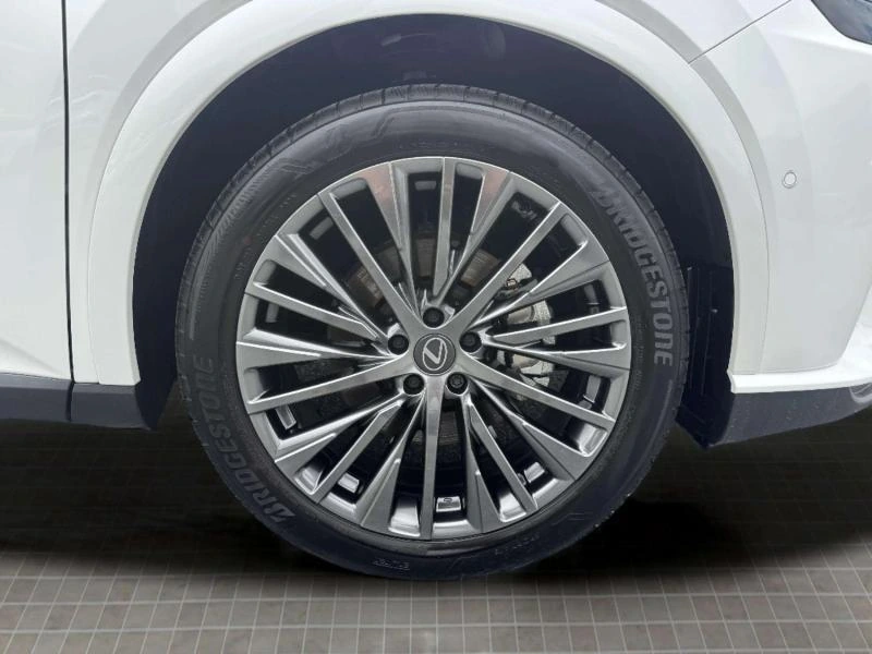 2026 Lexus RX PHEV 450h+ - Photo 32