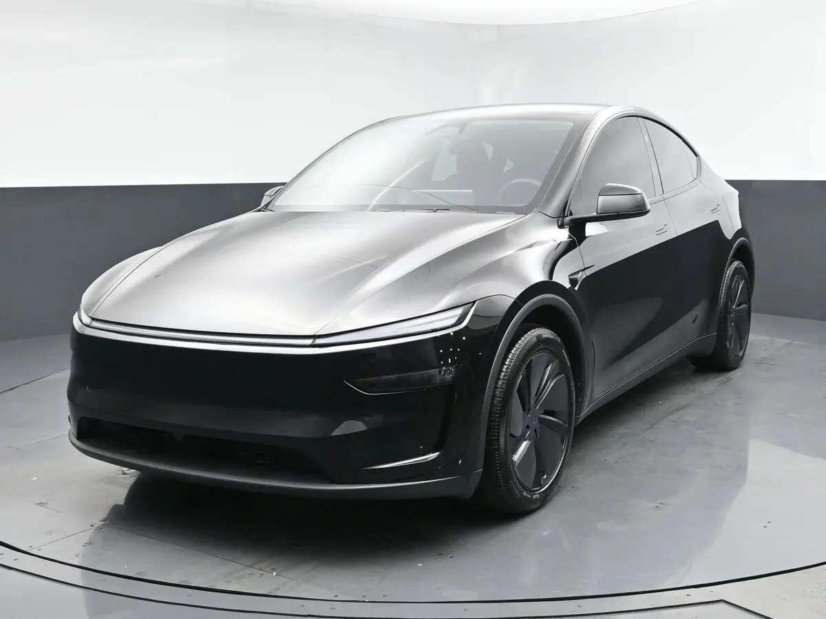 2026 Tesla New Model Y Long Range Launch Series's photo