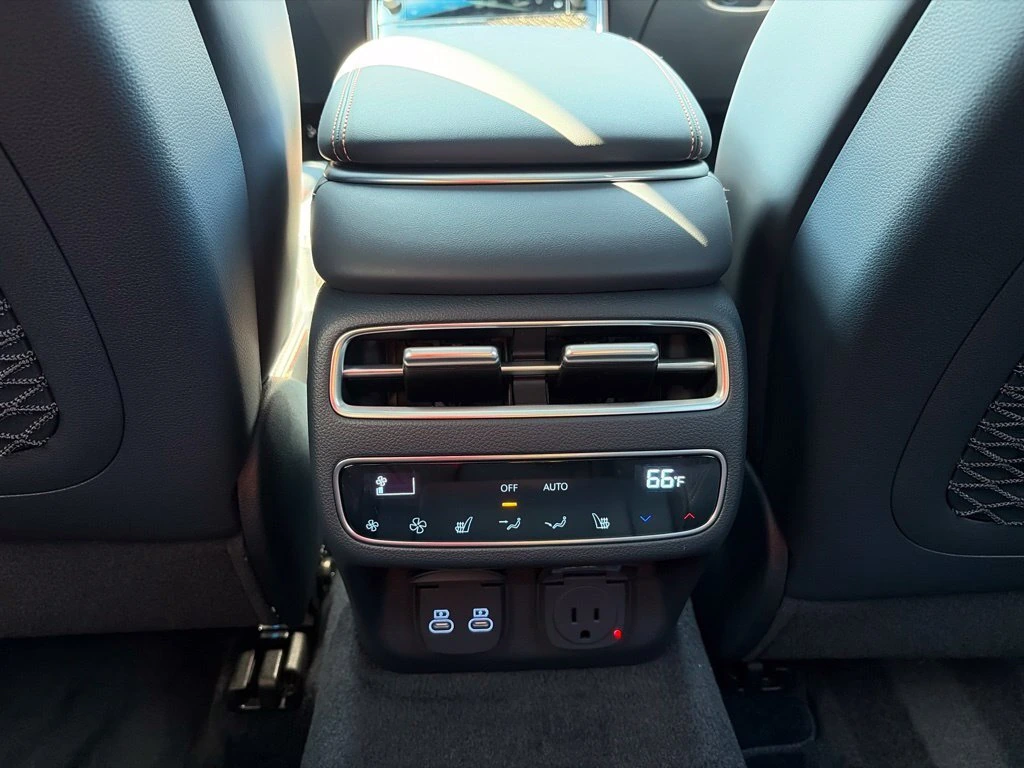 2026 GENESIS GV70 Sport Prestige - Photo 21