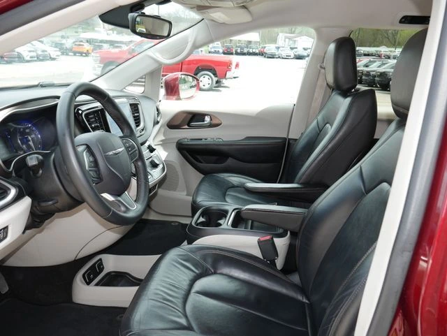 Used 2017 Chrysler Pacifica Touring-L with VIN 2C4RC1BG7HR538937 for sale in Dalton, OH