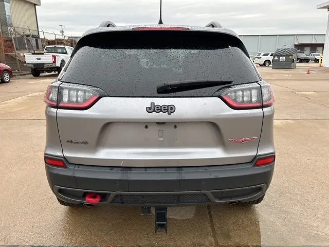 2020 Jeep Cherokee Trailhawk photo 2