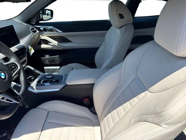 2026 BMW 4 Series M440i - Photo 13