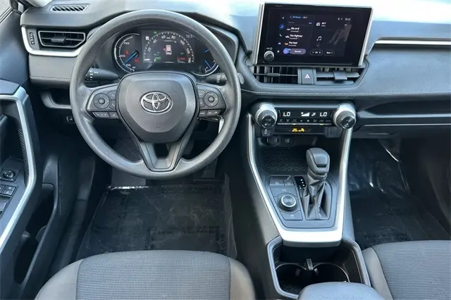 2024 Toyota RAV4 Hybrid LE photo 10