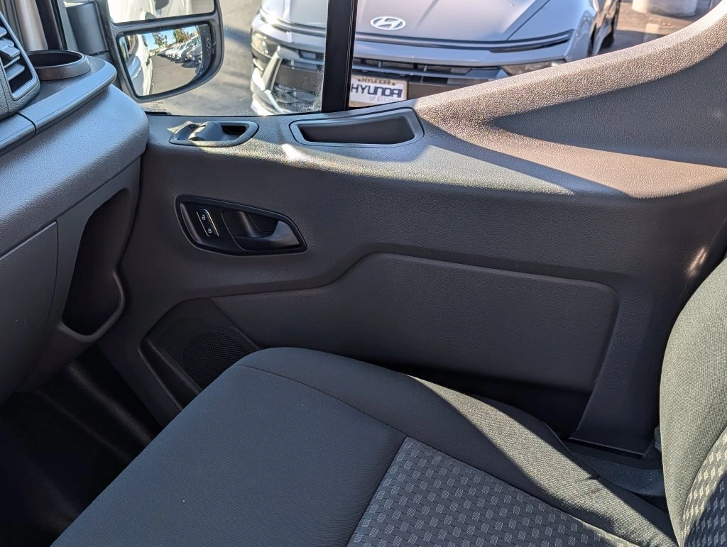 2025 Ford Transit Van Base - Photo 26