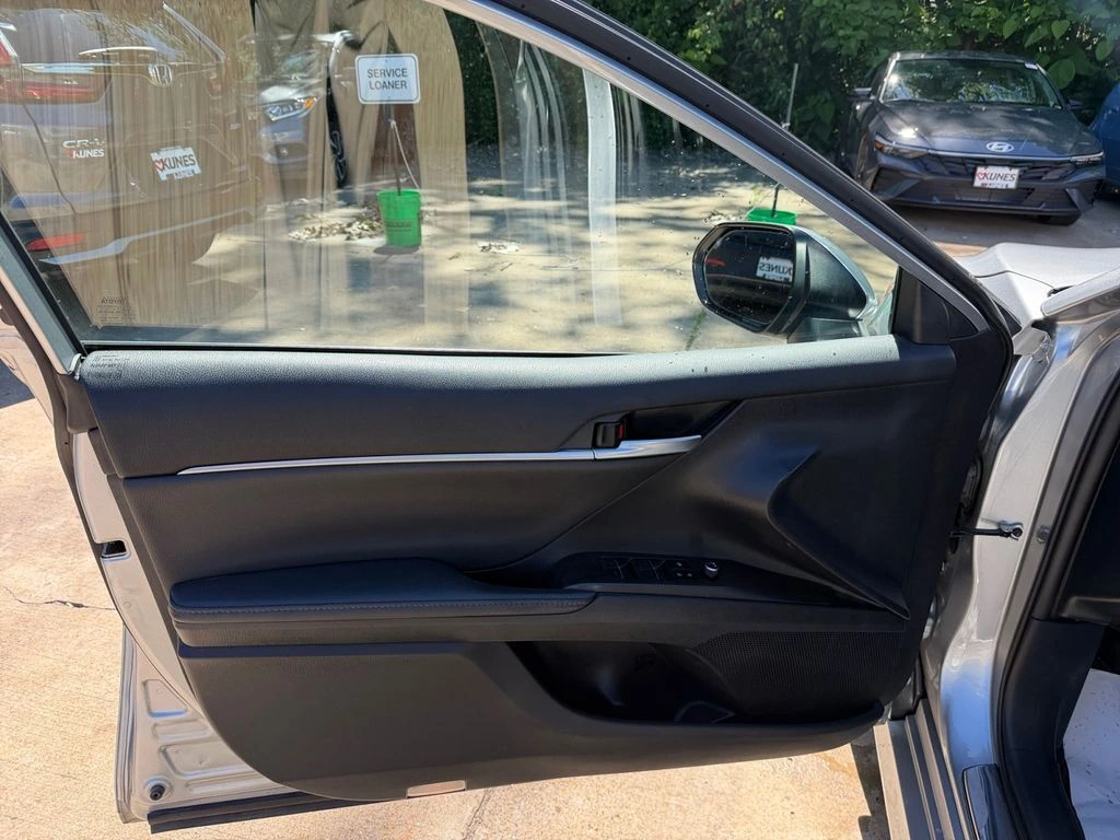 2023 Toyota Camry XLE - Photo 14
