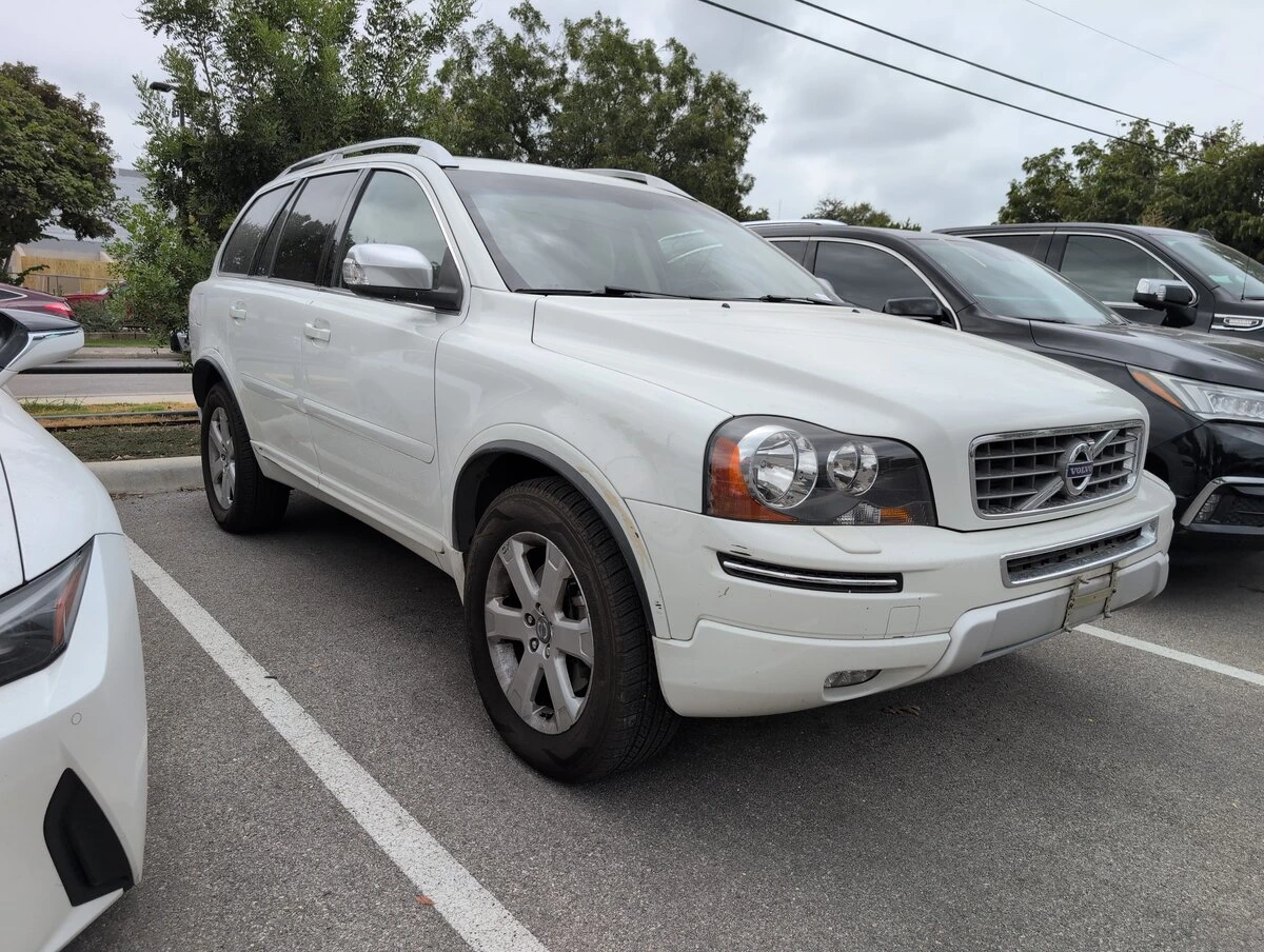 YV4952CYXD1646441