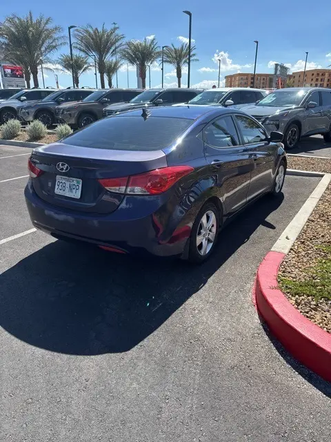 2013 Hyundai Elantra GLS photo 3
