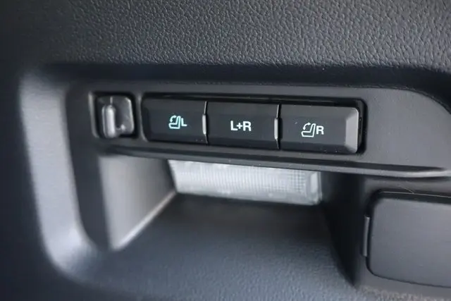 2025 Ford Explorer Platinum photo 20
